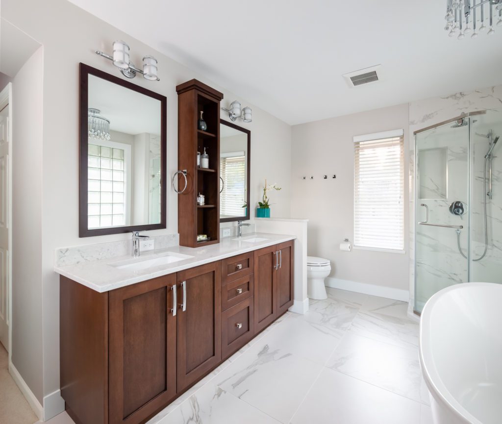 BATHROOM REMODELING ON A TIGHT BUDGET: CREATIVE SOLUTIONS FOR A BEAUTIFUL SPACE